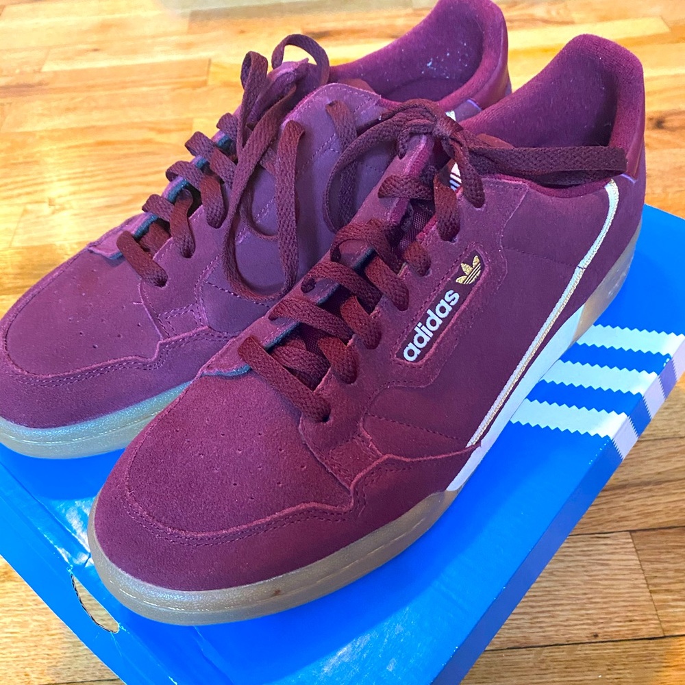 Adidas Sneakers barely worn